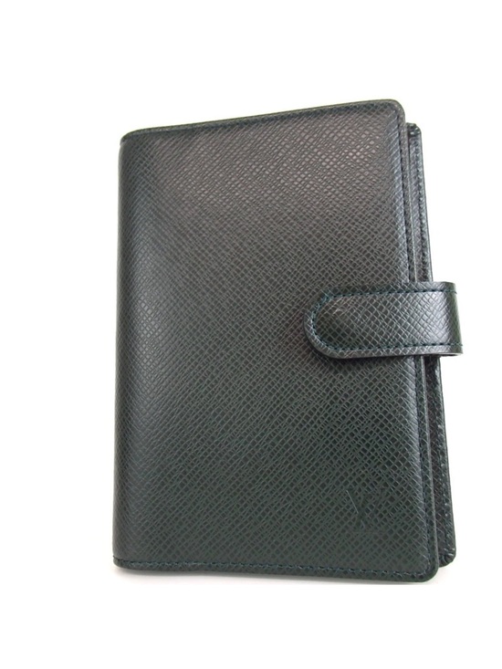 Louis Vuitton Other - Louis Vuitton Dark Grn Taiga PM Organizer Agenda/passport holder EUC